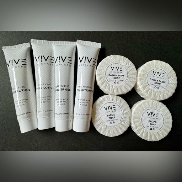 Travel Vive Skincare Set - Picture 3 of 6